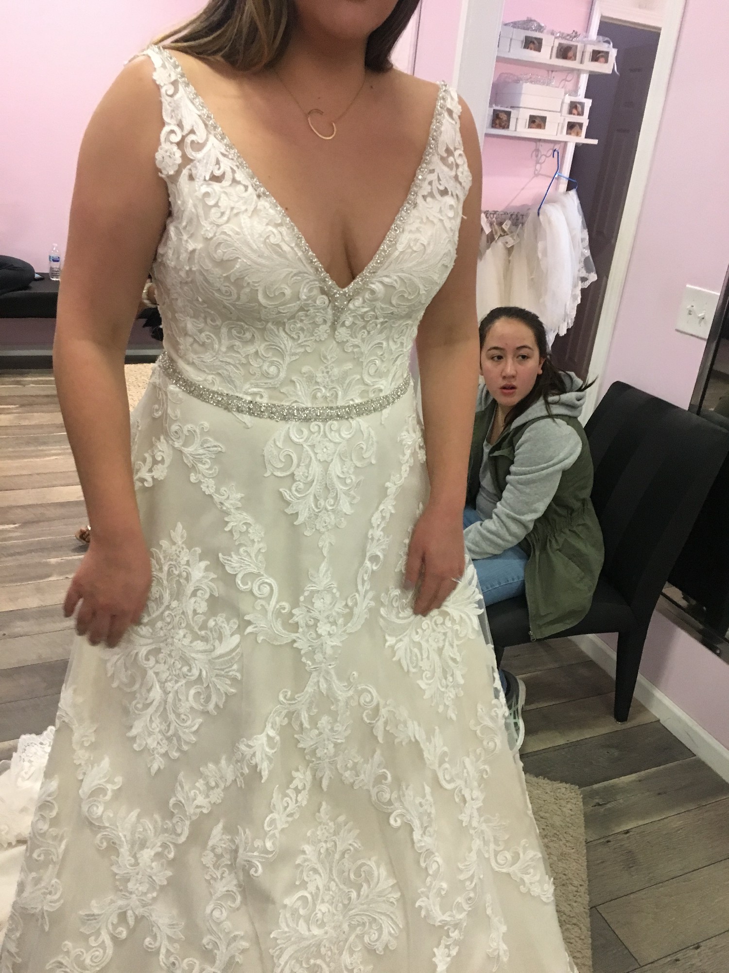 mori lee 8122 - Protein Burger