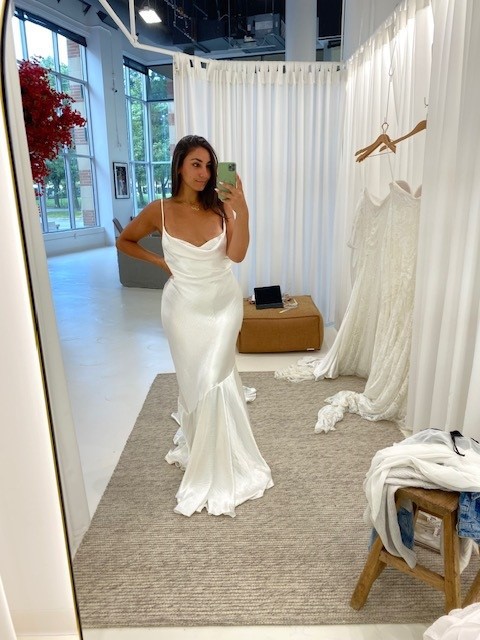 Grace Loves Lace Aura New Wedding Dress Save 27% - Stillwhite