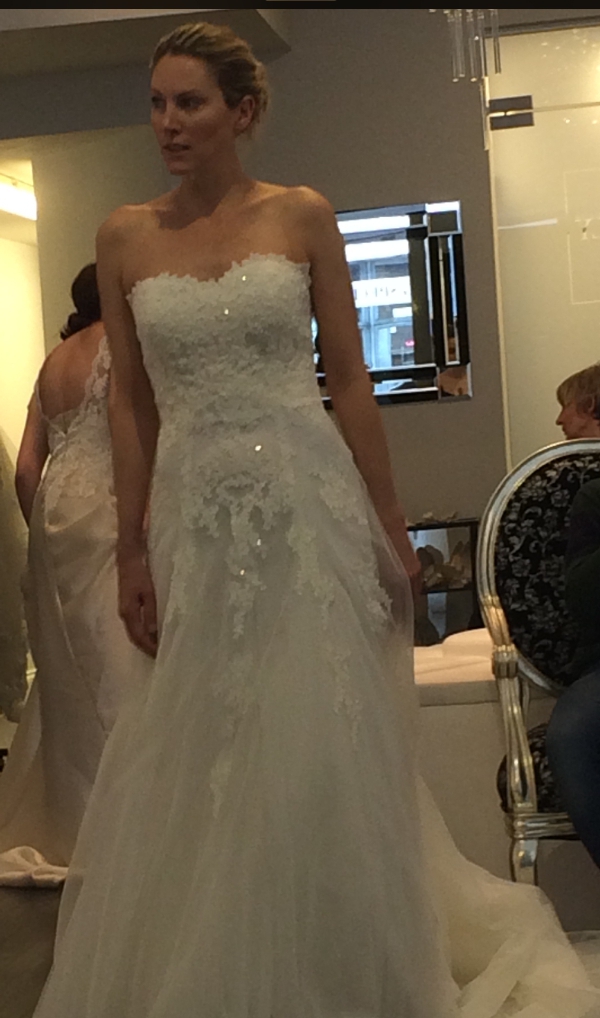 pronovias the white one
