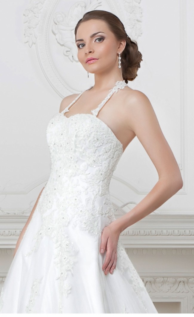 White English Bridal Dress/ Designer: Lenovia