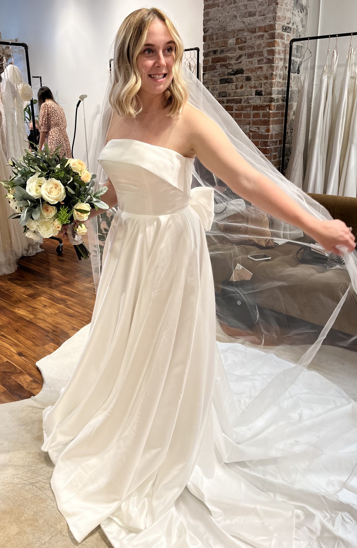 Madi Lane New Wedding Dress Save 35% - Stillwhite