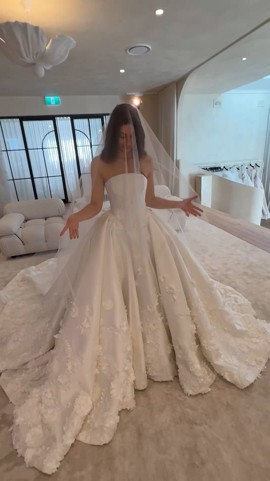 Leah Da Gloria, Custom Made