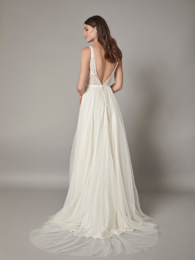 Catherine Deane Nara Gown New Wedding Dress Save 58% - Stillwhite