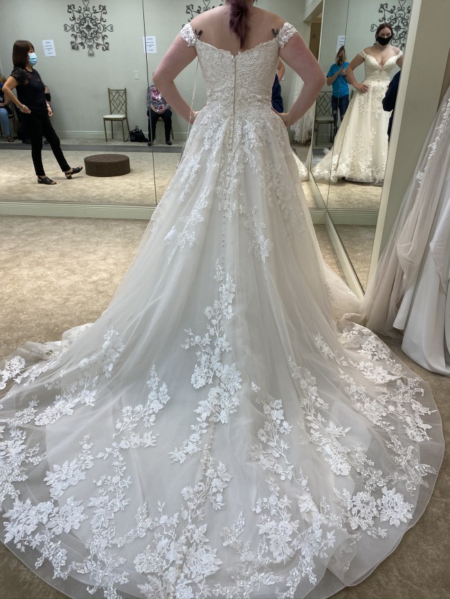 Allure Bridals 9681 Used Wedding Dress Save 67% - Stillwhite