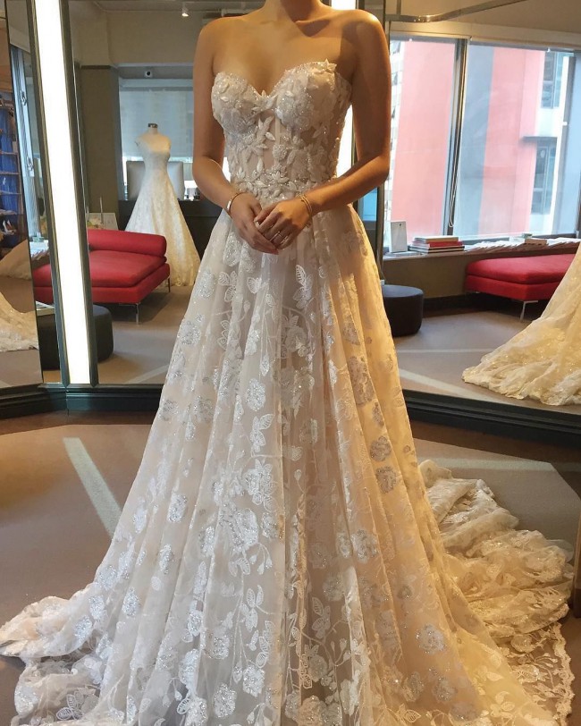 galia lahav still white
