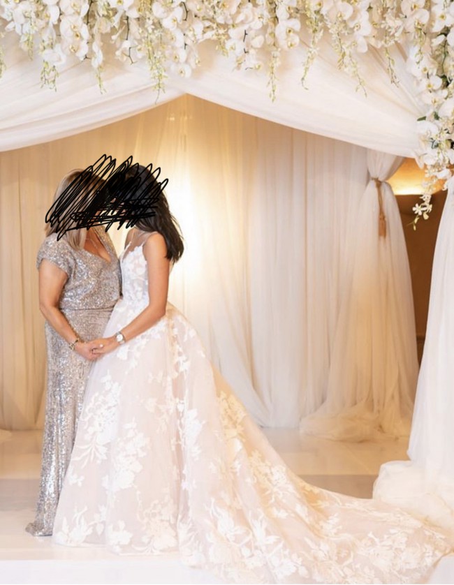 monique lhuillier maeve gown