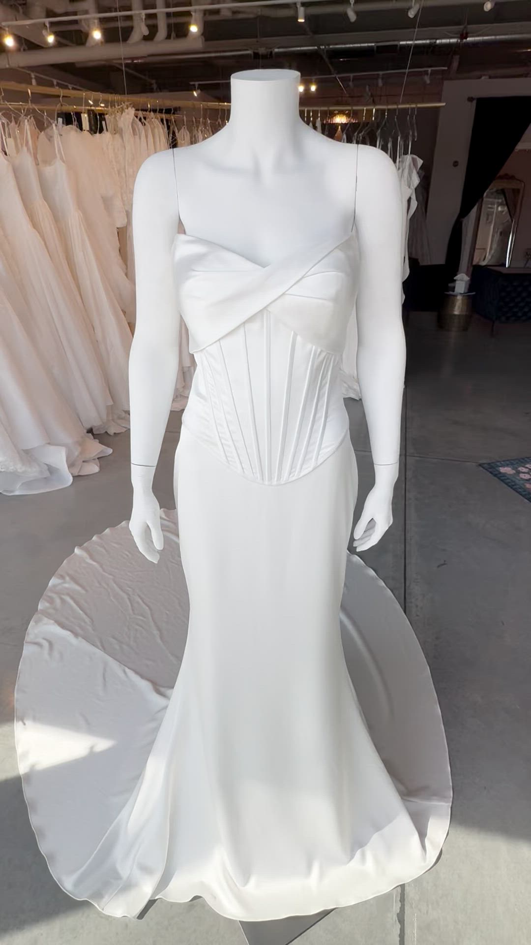MWL Bridal, Sol