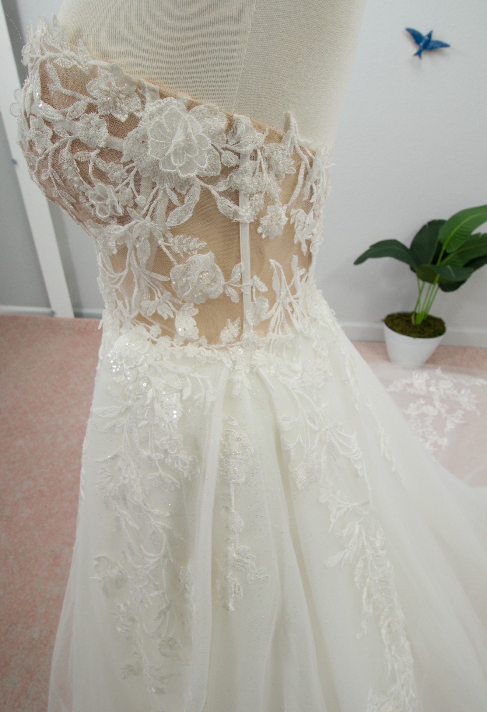 Enzoani Shayla Sample Wedding Dress Save 58% - Stillwhite
