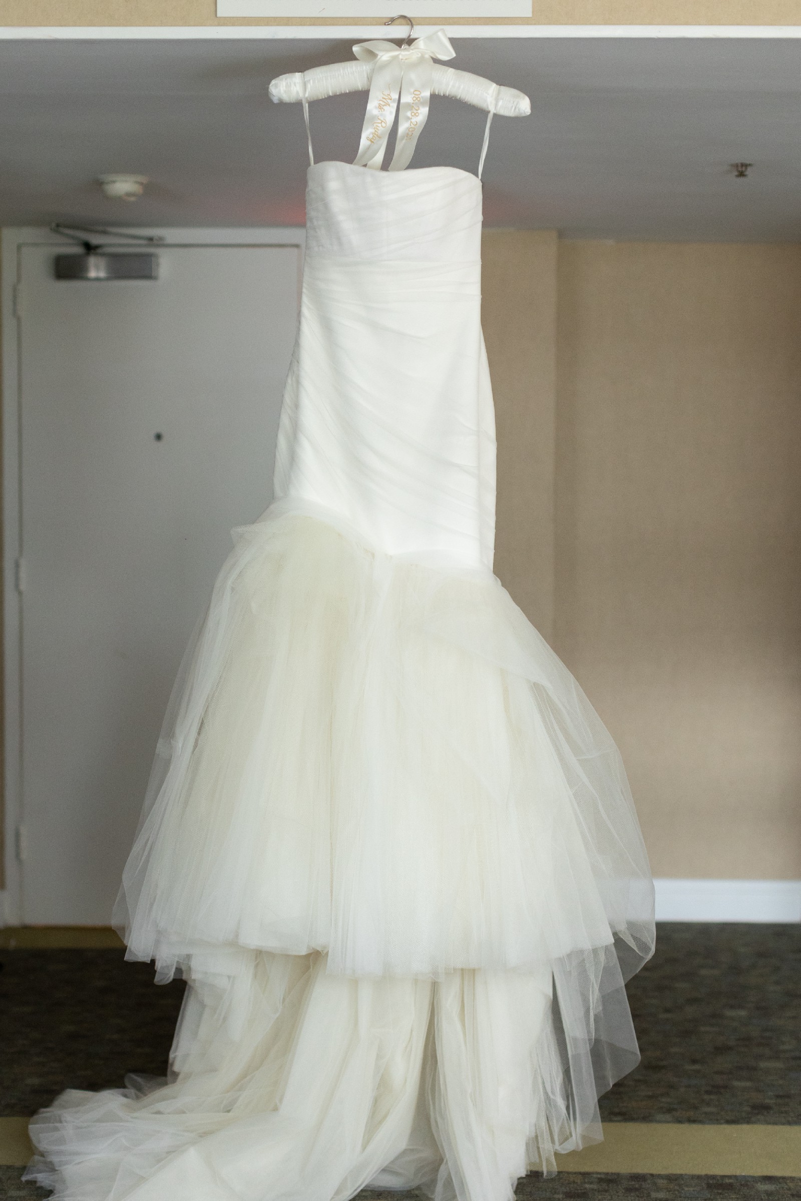 Vera Wang Pavlova Wedding Dress Save 21% - Stillwhite