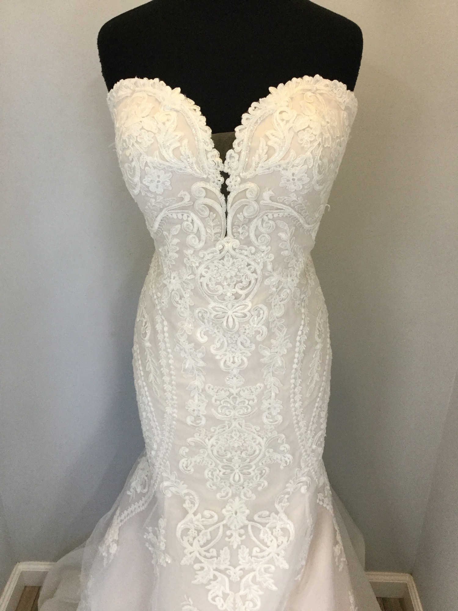 Stella York 6716 Sample Wedding Dress ...