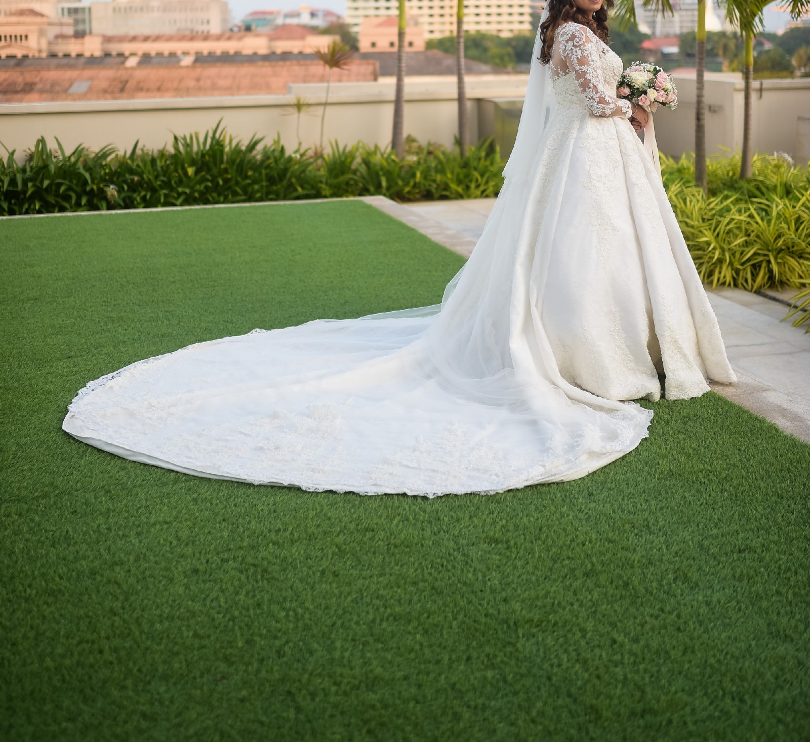 Mynamour Custom Made from Dubai Used Wedding Dress Save 8 ...