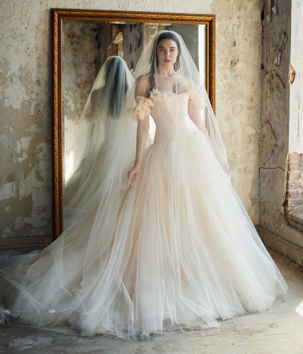 lazaro satin dress Lazaro Satin Wedding Dresses for sale