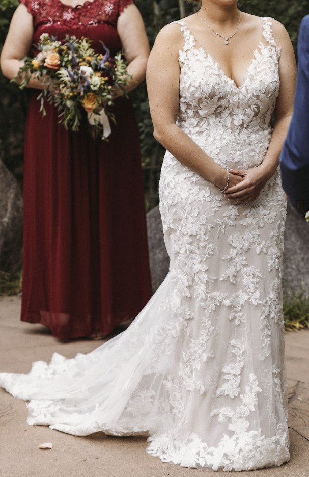 Romantic Lace Sheath Wedding Dress  Allure Bridals 9808 – Wedding