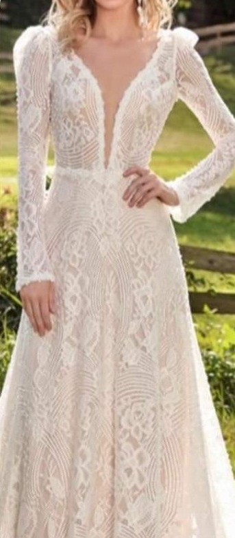 Chic Nostalgia Taylor
