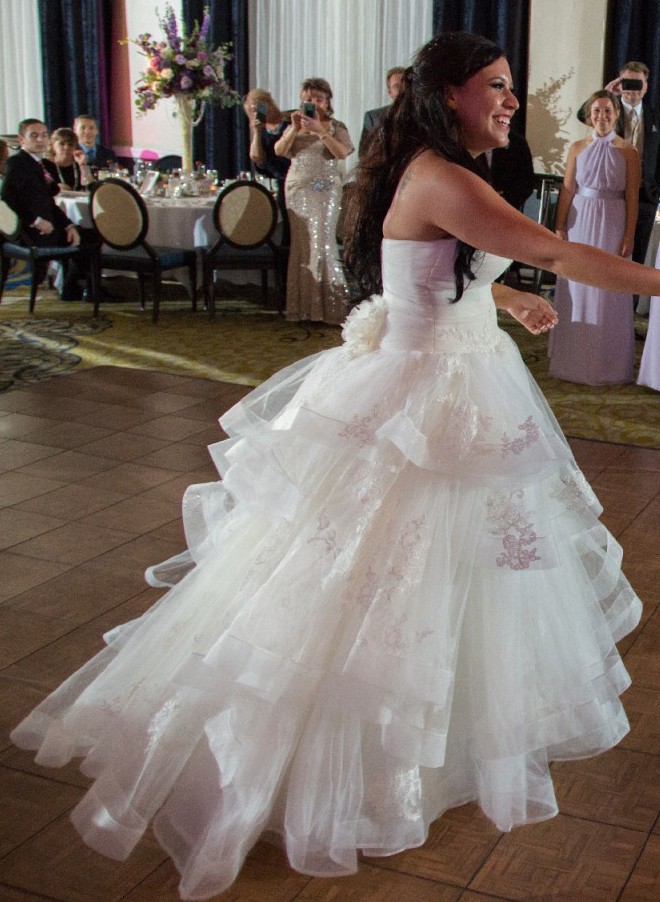 Vera Wang, VW351197 Used Wedding Dress Save 71% - Stillwhite