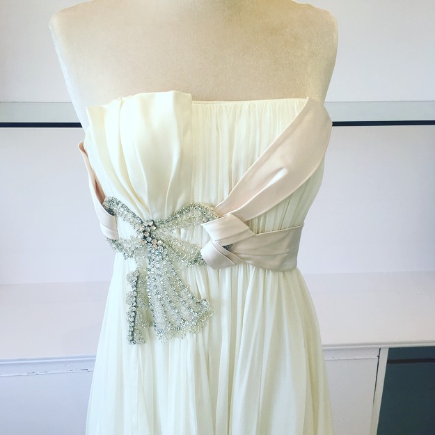 Jenny Packham Still White 2025 | www.takeoff.sk