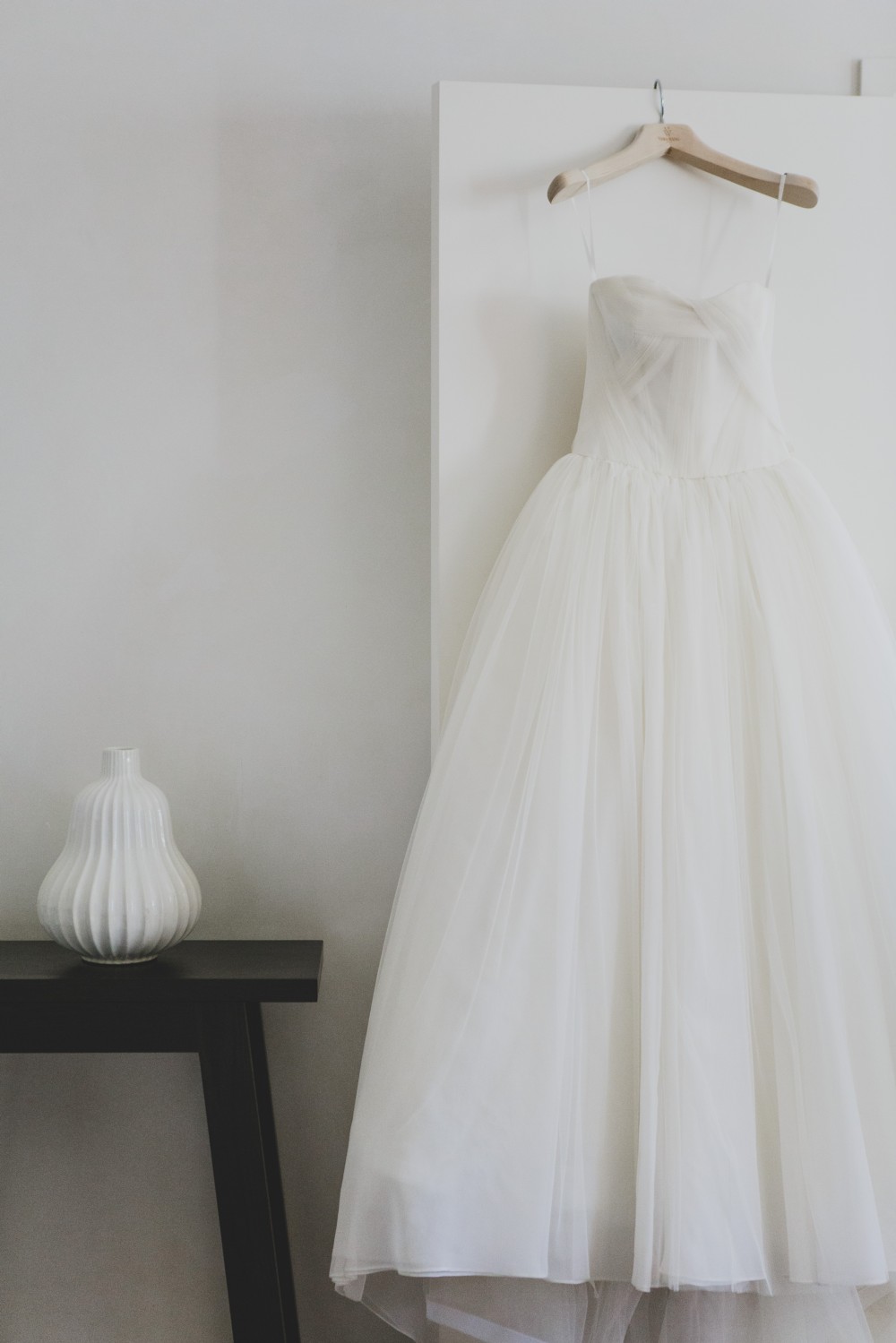 Vera Wang Harlow Used Wedding Dress Save 38% - Stillwhite