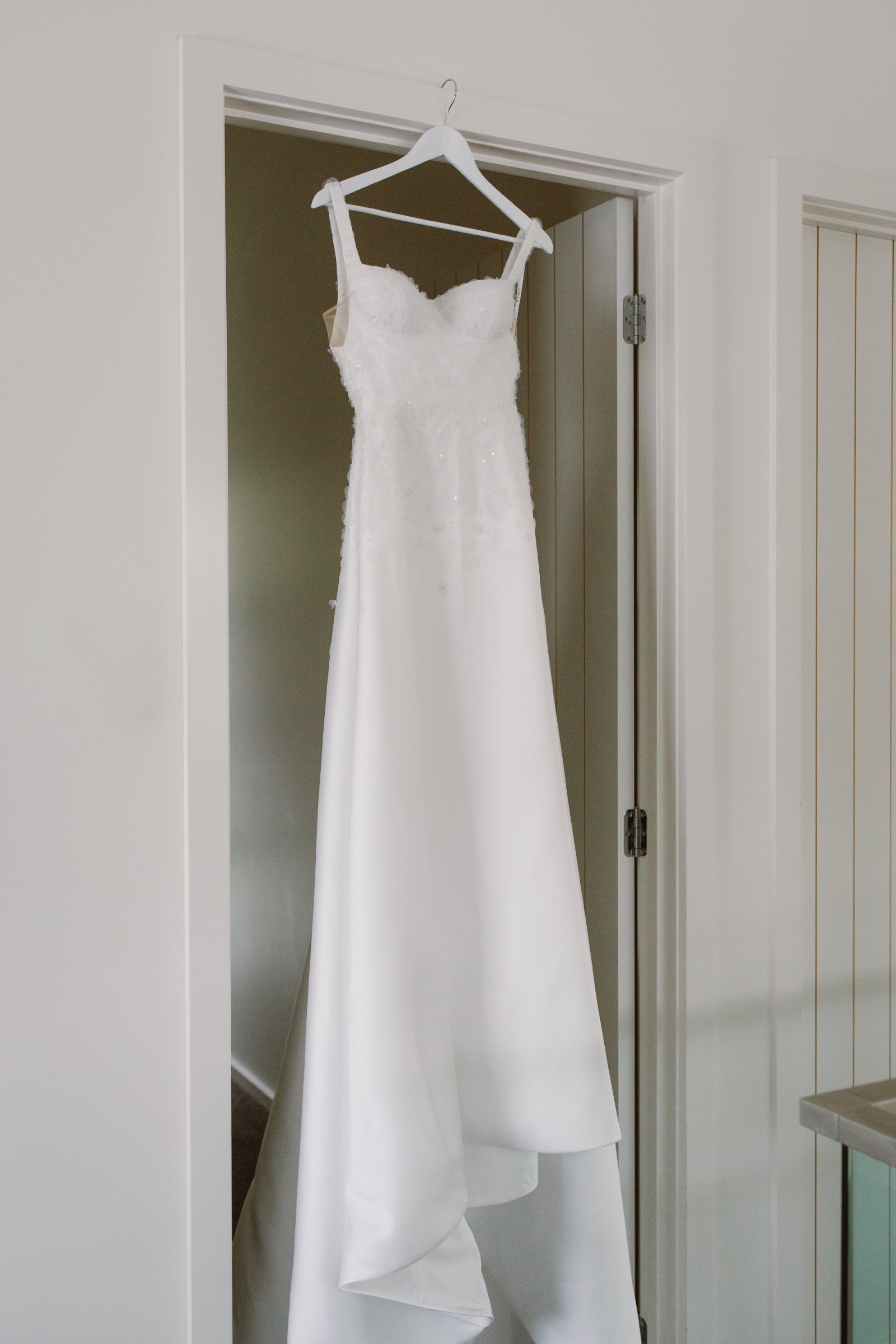 KYHA Halston Wedding Dress Save 39% - Stillwhite