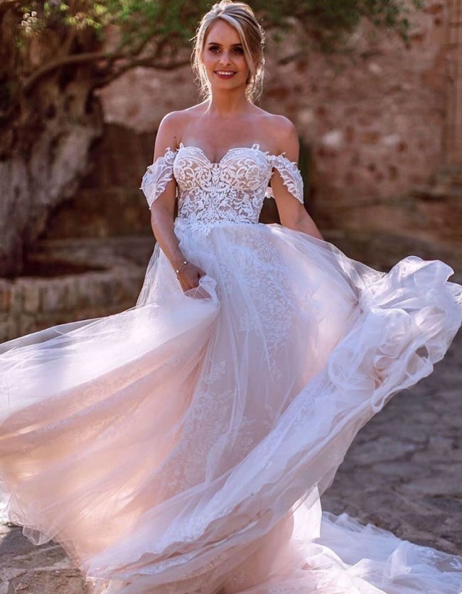 Riki Dalal Melody by LiRi Bridal New Wedding Dress Save 47% - Stillwhite