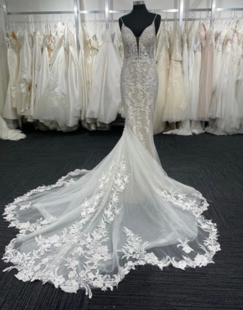 Essense of Australia D3066 New Wedding Dress Save 40% - Stillwhite