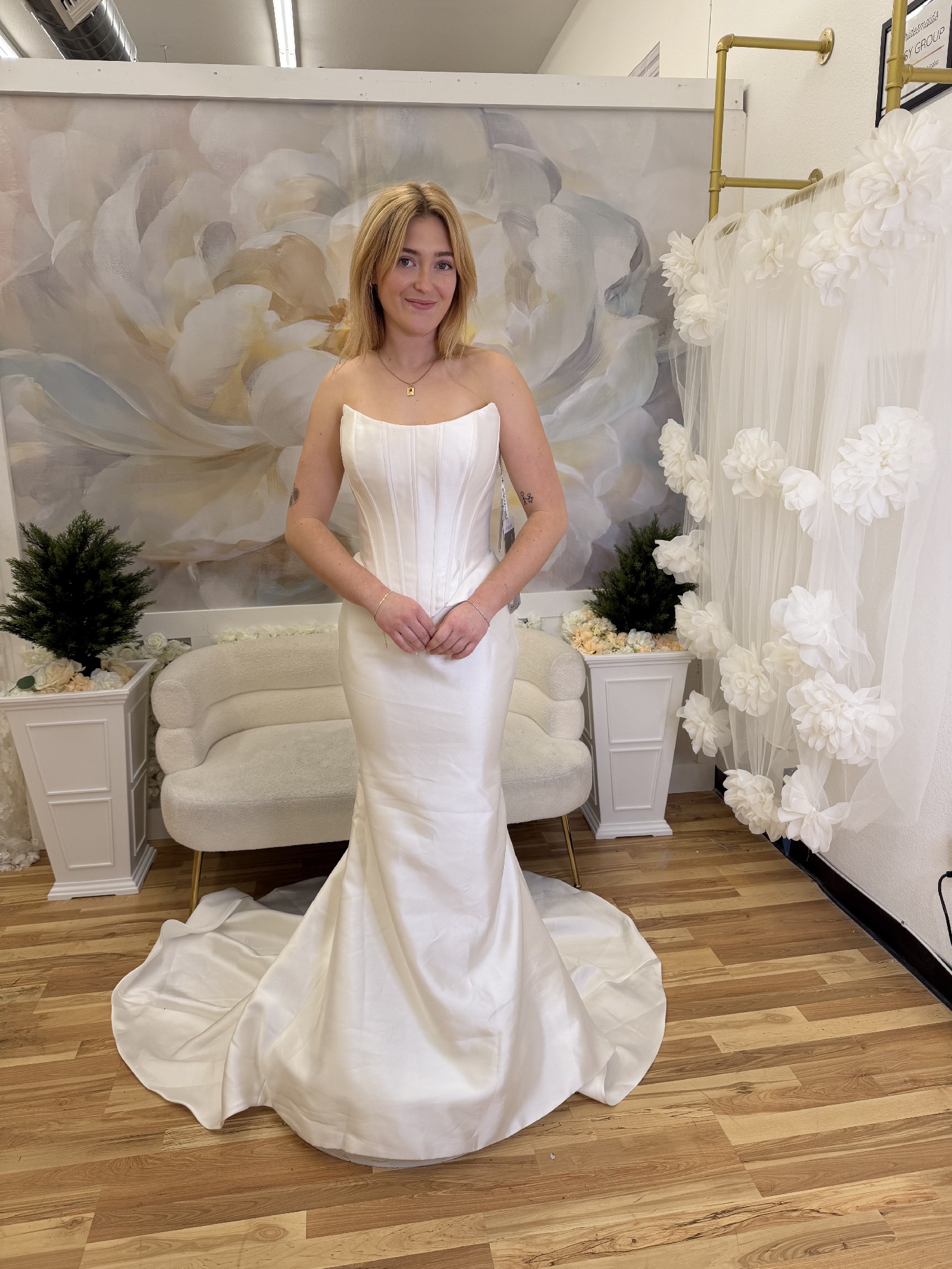 Maggie Sottero, Lassen Marie Sample Wedding Dress Save 60% - Stillwhite