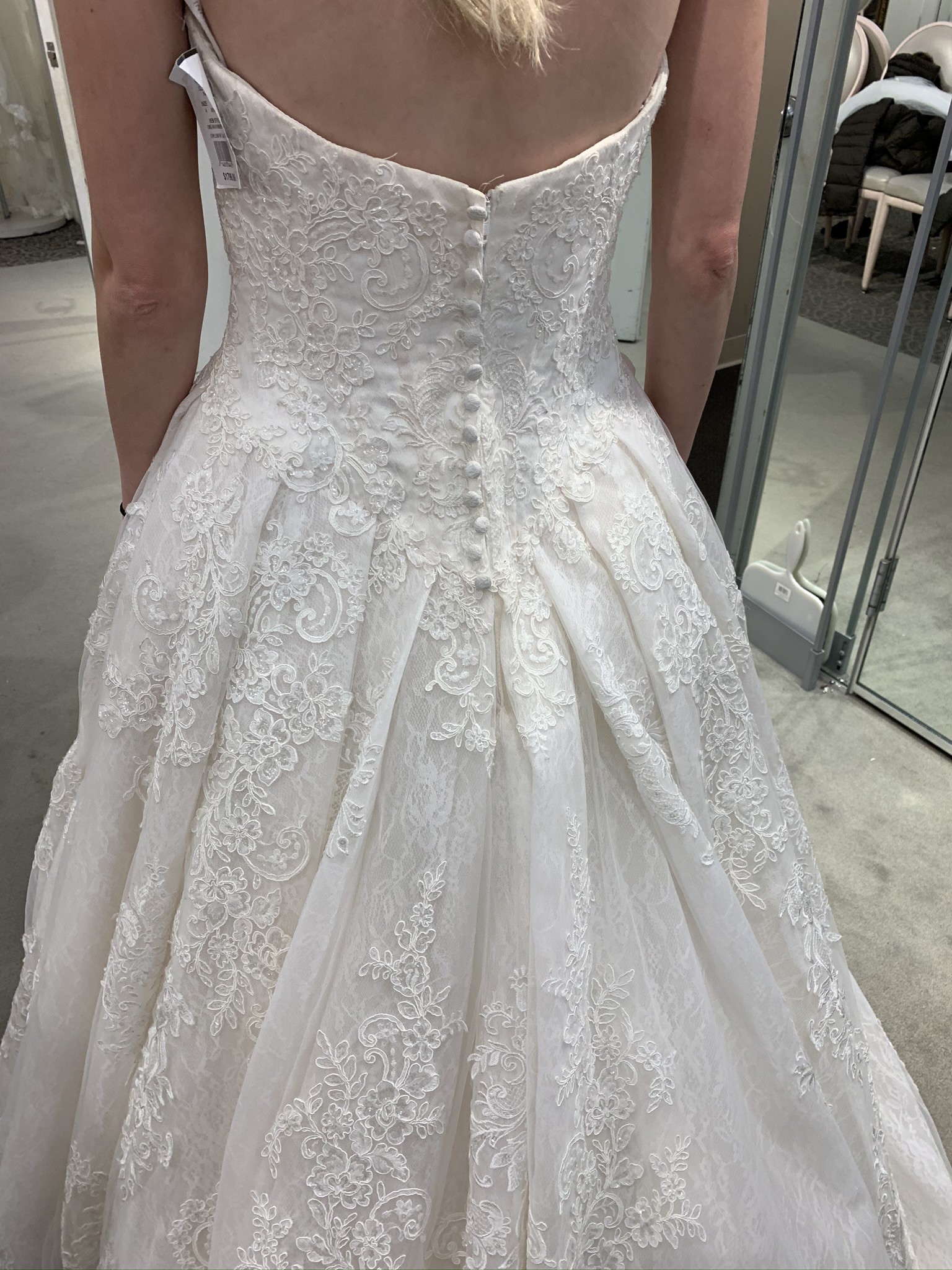 cwg749 oleg cassini