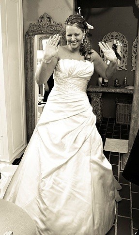 Enzoani Canberra Preowned Wedding Dress On Sale 48 Off Stillwhite