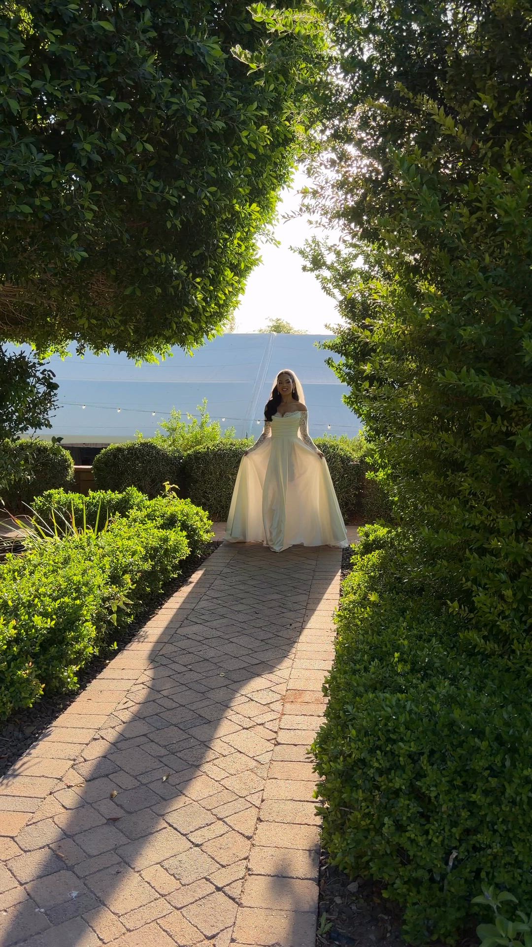 Galia Lahav, Rita