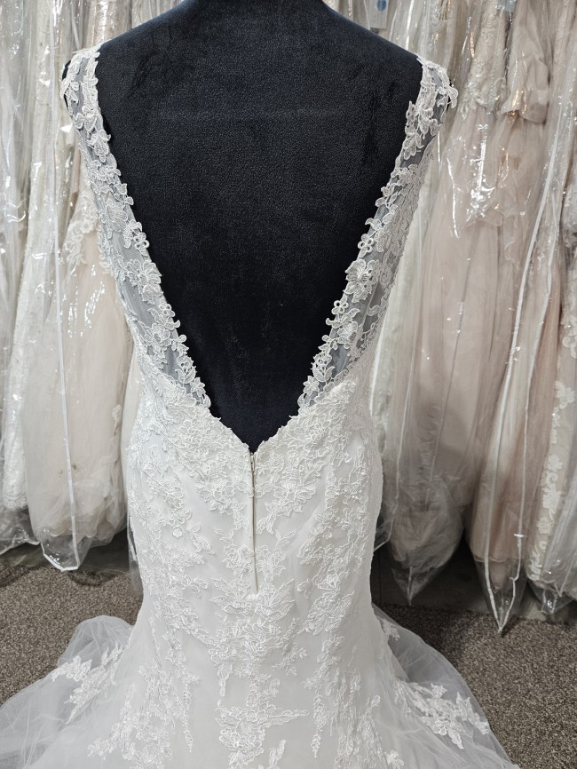Venus Bridal 306628 main image 1