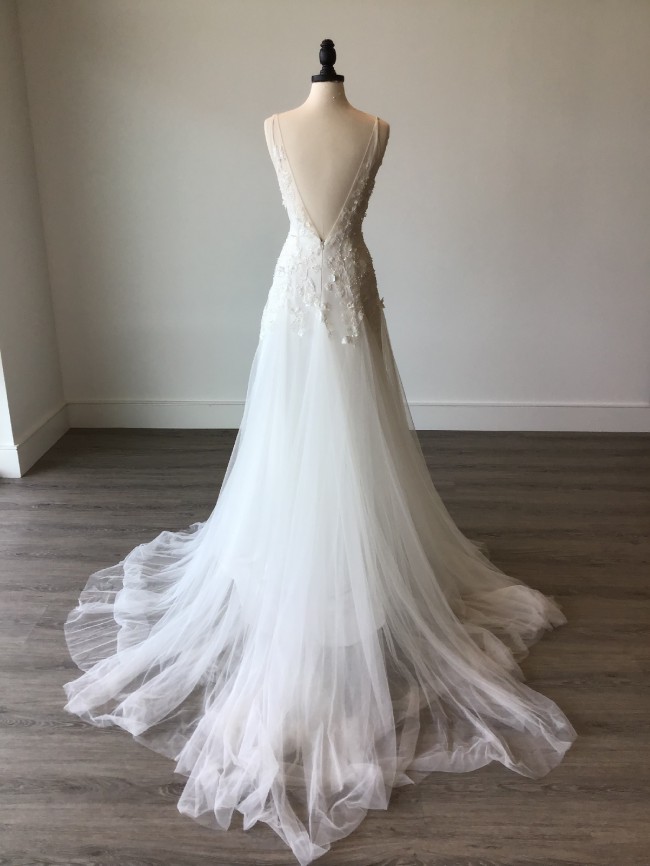 Alena Leena Bridal Poppy Sample Wedding Dress Save 22% - Stillwhite