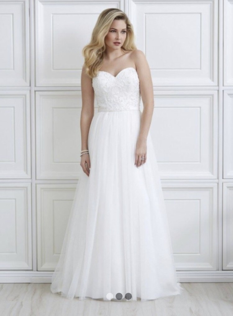 Romantic Bridals New Wedding Dress Save 52% - Stillwhite