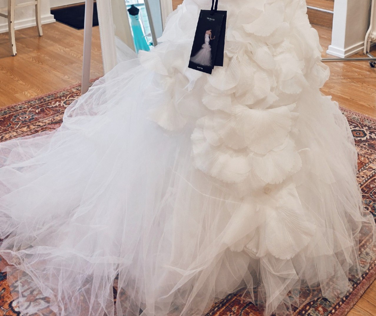 White by Vera Wangマーメイドドレス 誰もが虜になるマーメイドドレス。憧れのブランドVERA WANG の