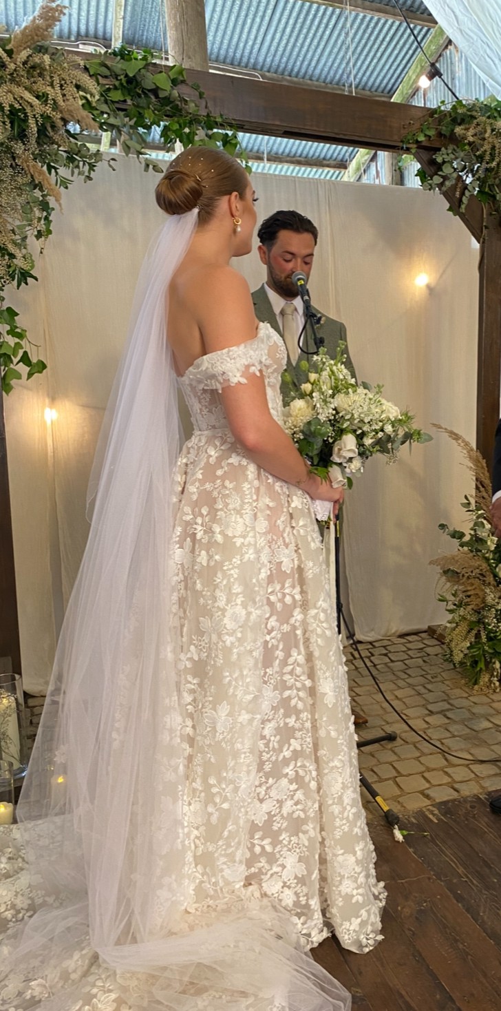Eisen Stein, Audrey Wedding Dress Save 45% - Stillwhite Eisen Stein, Audrey Wedding Dress Save 45% - Stillwhite