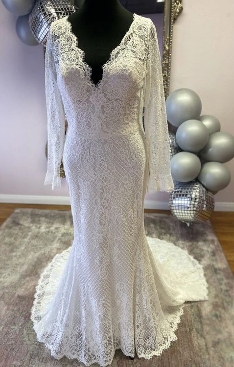 Maggie Sottero, Antonia Sample Wedding Dress Save 63% - Stillwhite Maggie Sottero, Antonia Sample Wedding Dress Save 63% - Stillwhite
