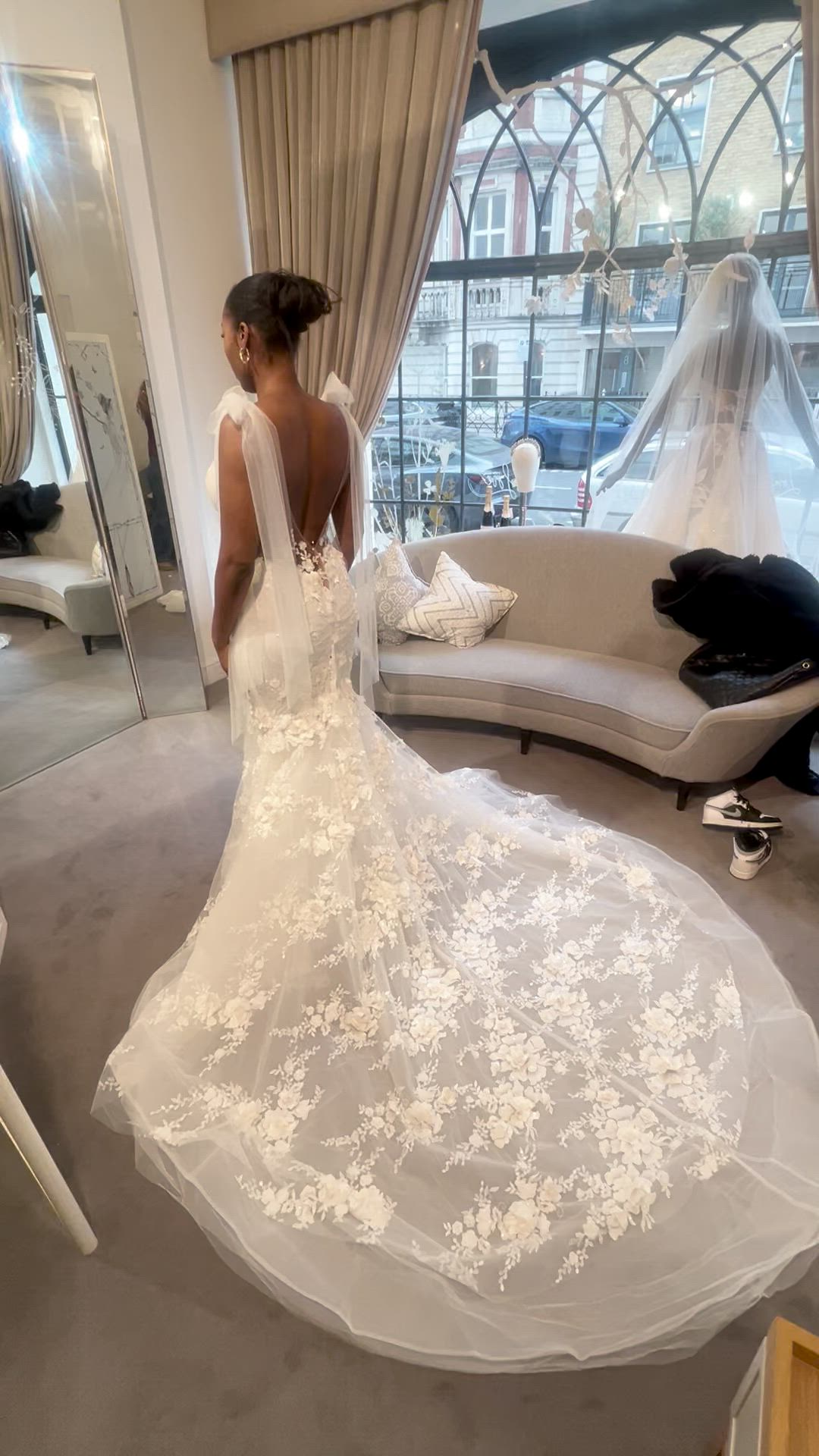 Galia Lahav, 104