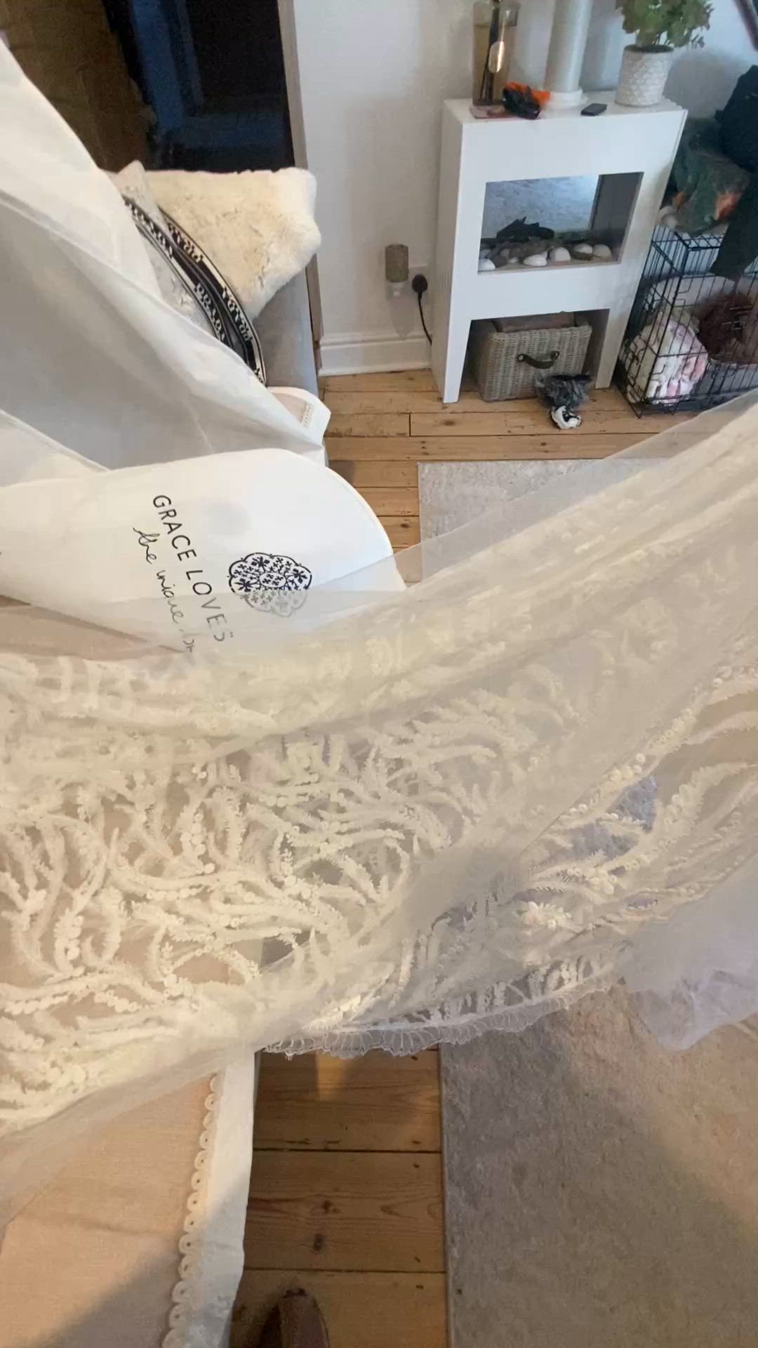 Grace Loves Lace, Solstice
