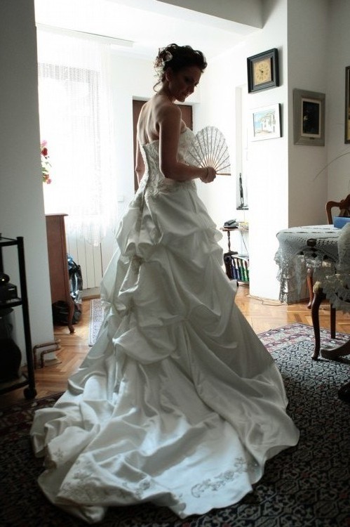 2nd hand ball gowns