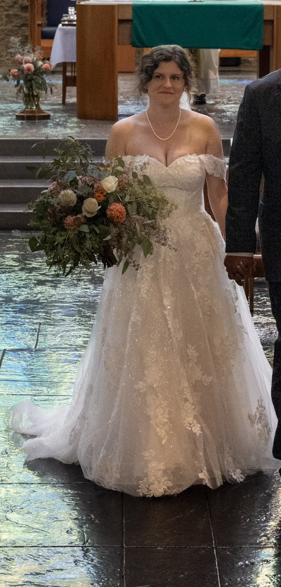 Oleg Cassini, Cwg980 Wedding Dress Save 74% - Stillwhite