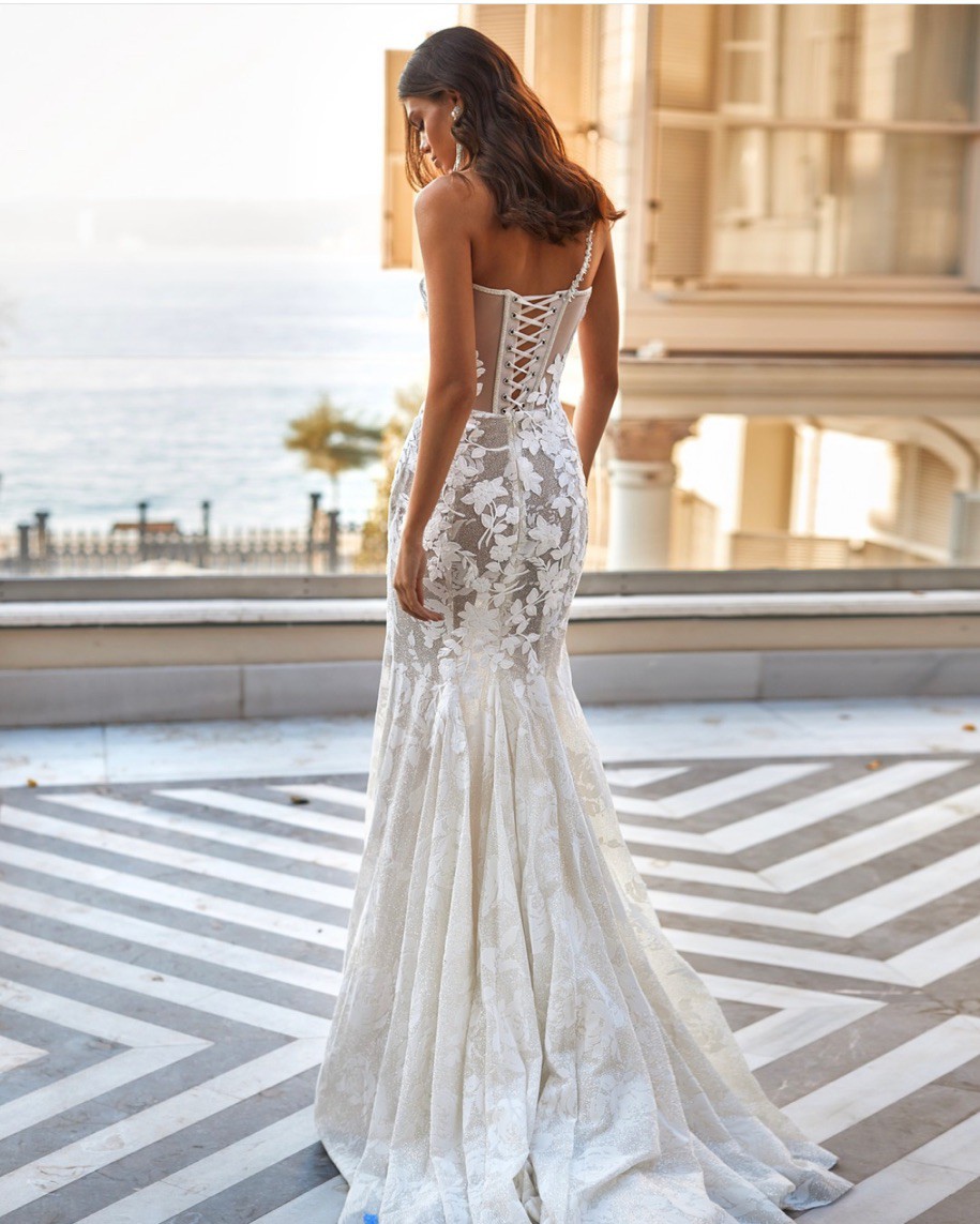 Luv Bridal Sabrina New Wedding Dress Save 30% - Stillwhite