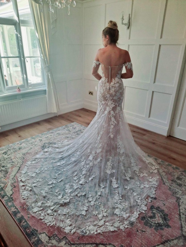 naroza enzoani