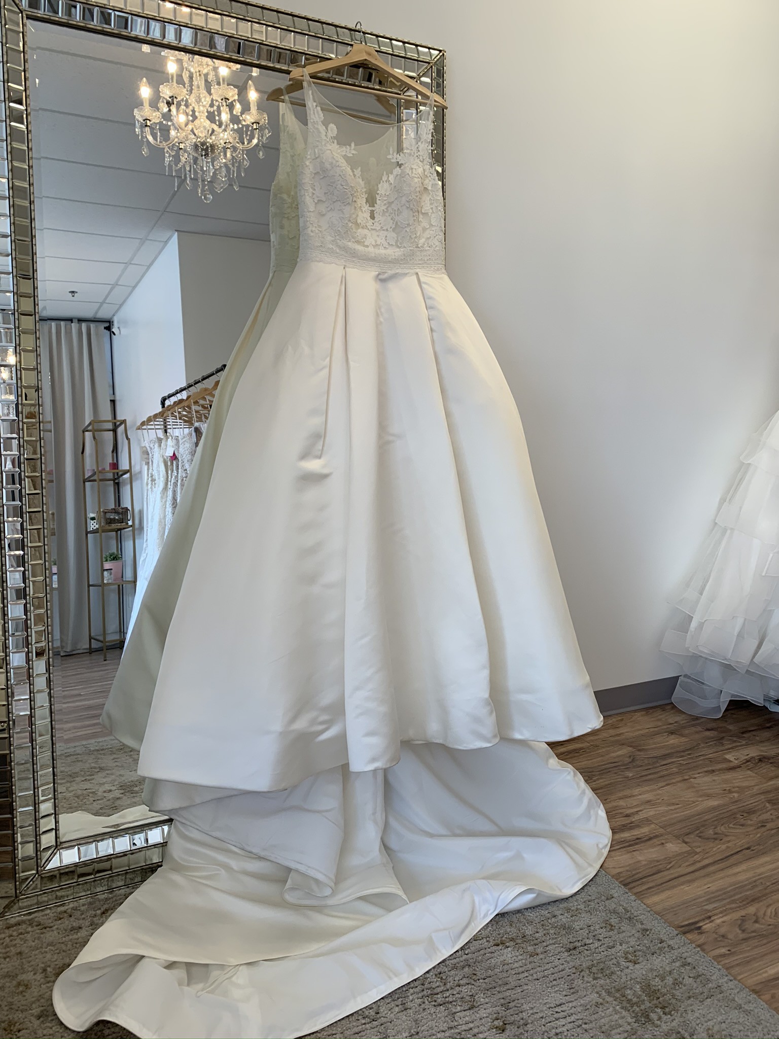 Morilee 8 / Marina Sample Wedding Dress Save 8   Stillwhite