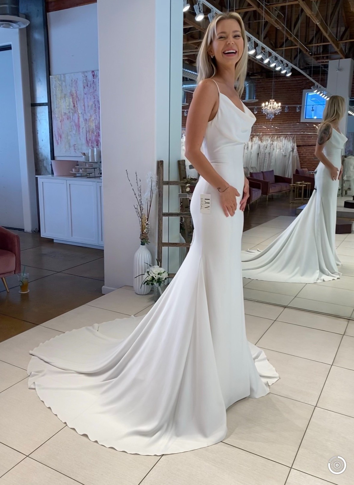 NISHA | Mermaid wedding dress with a halter neck | Pronovias