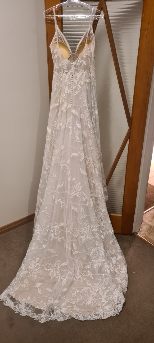 Madi Lane Abigail Wedding Dress Save 50% - Stillwhite