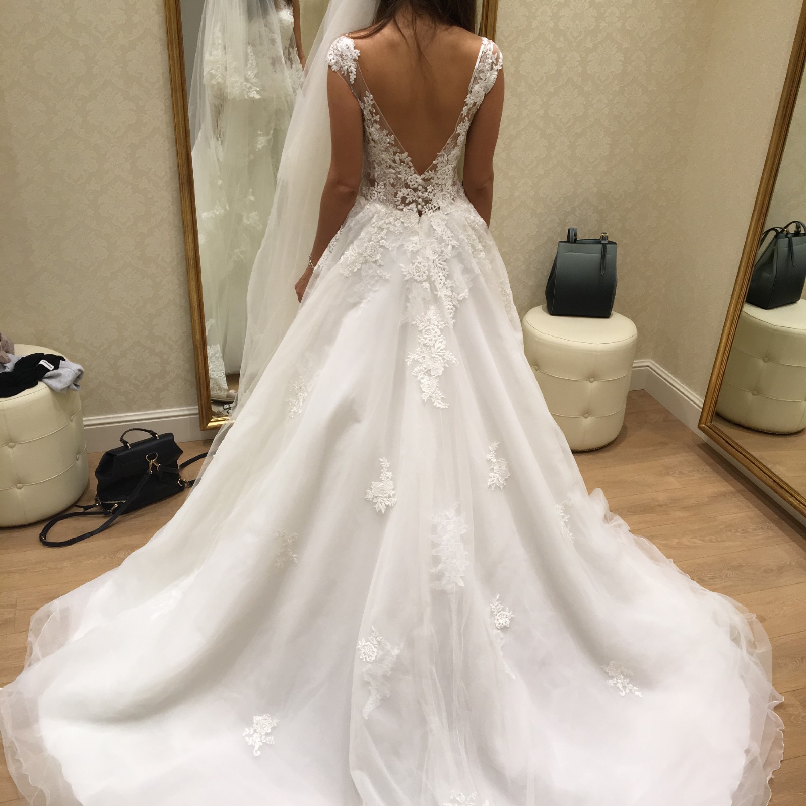 Pronovias Ofelia Preowned Wedding Dress Save 29% - Stillwhite
