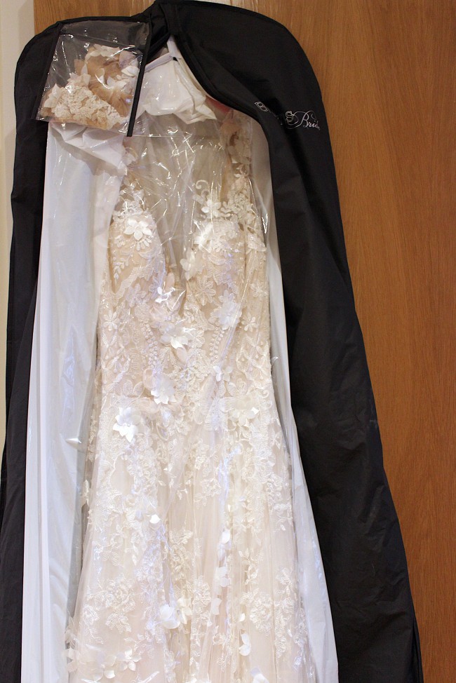 galia lahav still white