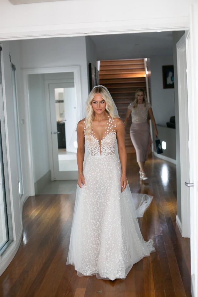 demi by berta