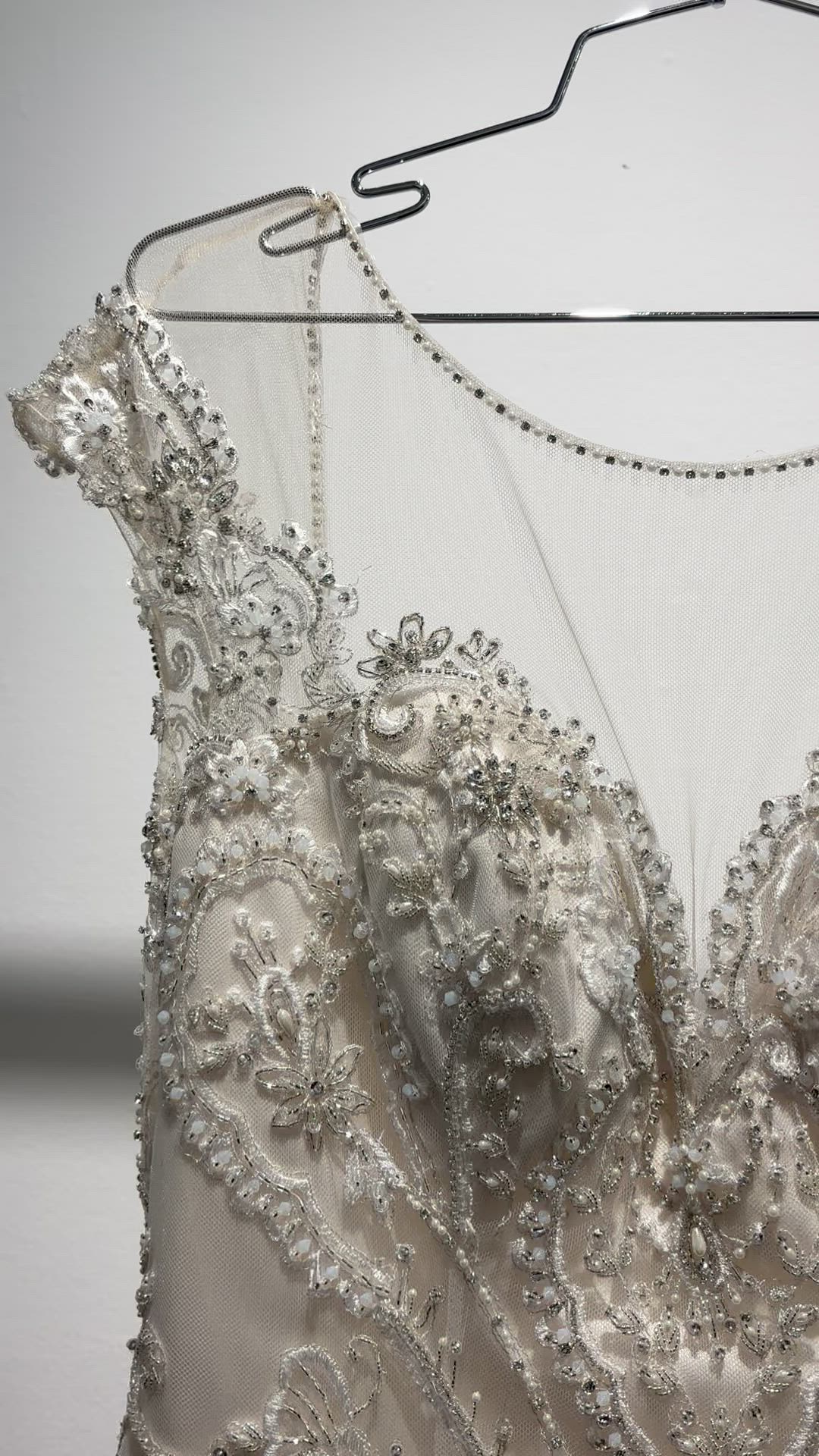 Casablanca Bridal, 2426