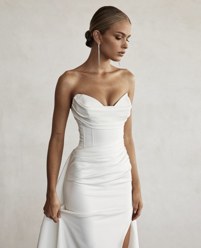 jane-hill-huntleigh-new-wedding-dress-save-9-stillwhite