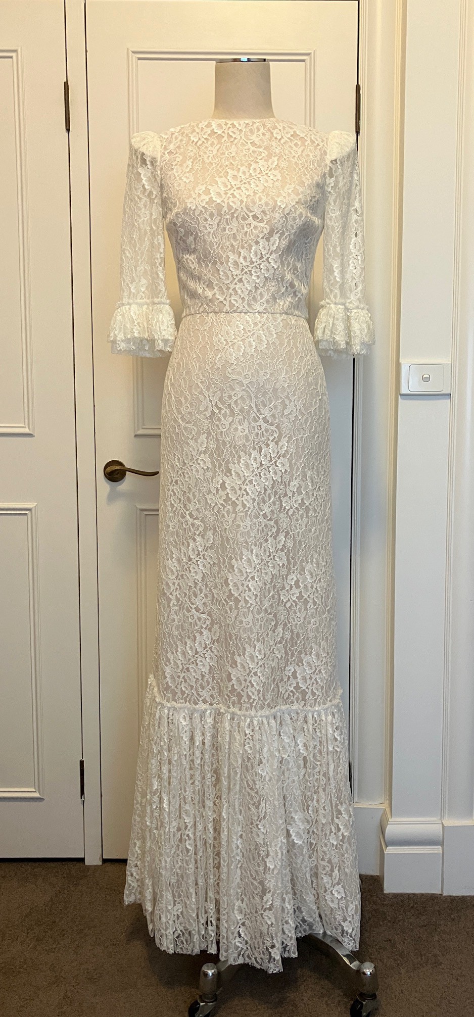The Vampire's Wife, Aurora Floral Leavers Lace Dress New Wedding Dress Save  32% - Stillwhite