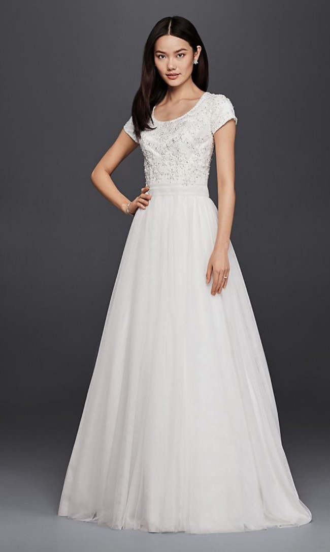 David's Bridal Modest Short Sleeve A-Line Wedding Dress SLWG381 Used ...
